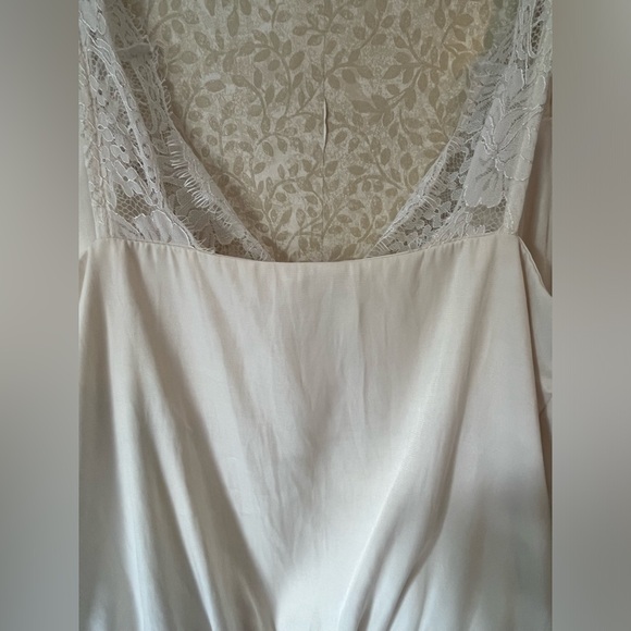 VICI small lace bodysuit - Picture 8 of 9